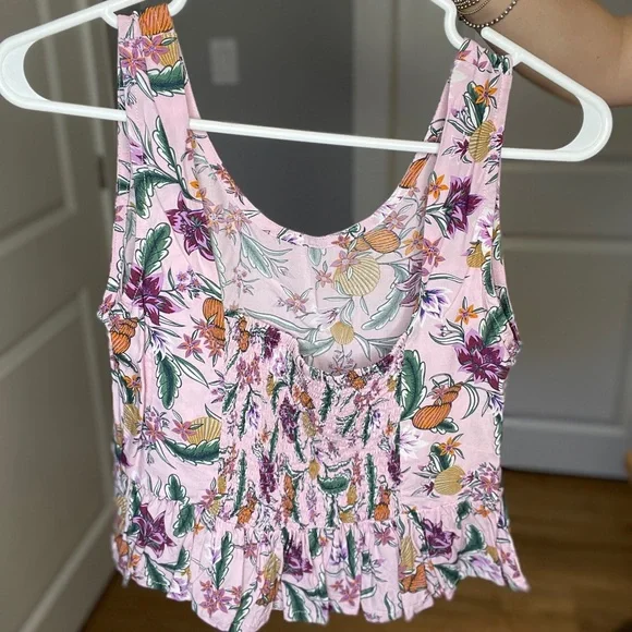 Tamga Tasi Sleeveless Top - Picture 4 of 6